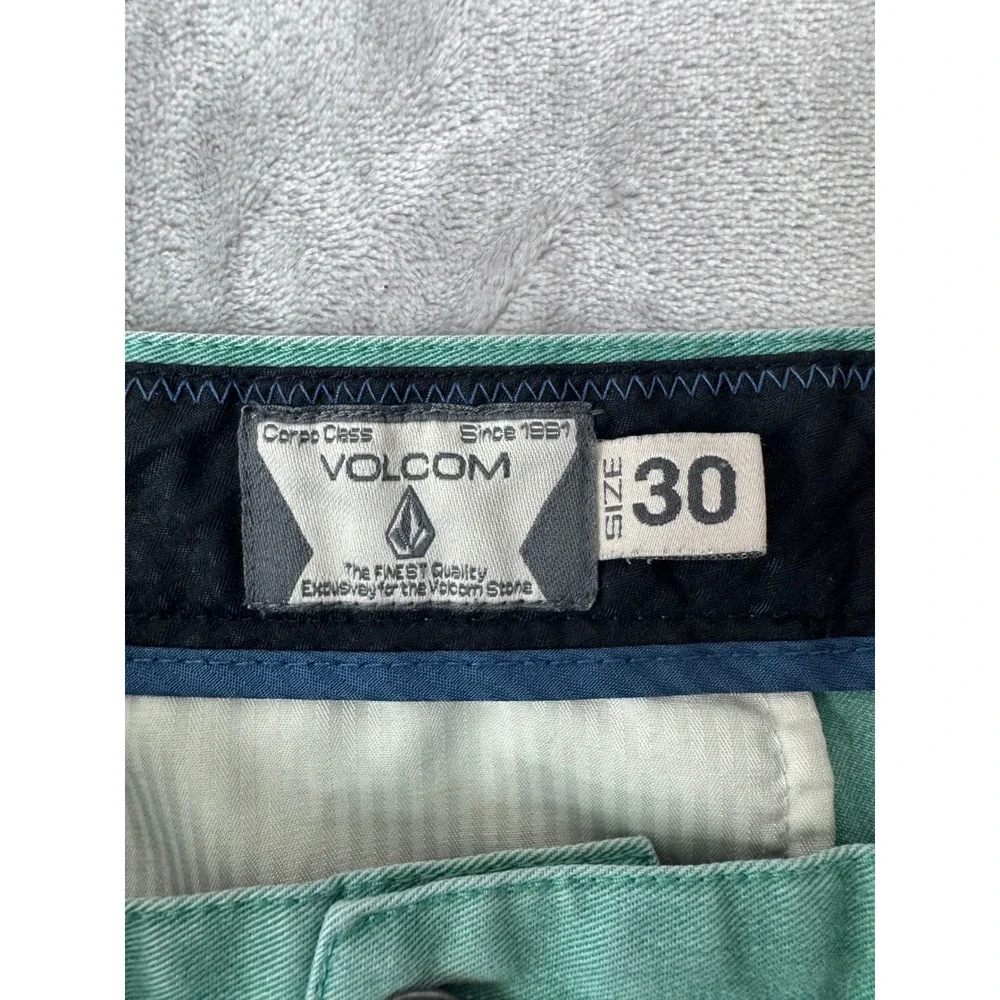 Volcom Mens Frickin Chino Short Seafoam Green Size 30 Skate Surf Casual A09113PC